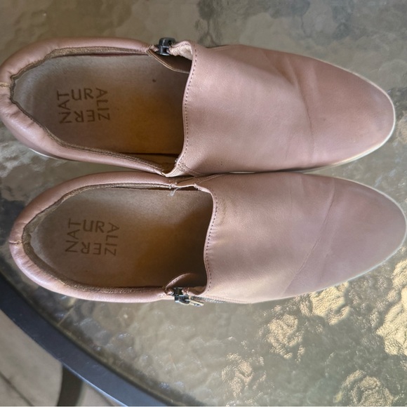 Naturalizer Women's mauve Shoes - Picture 1 of 8